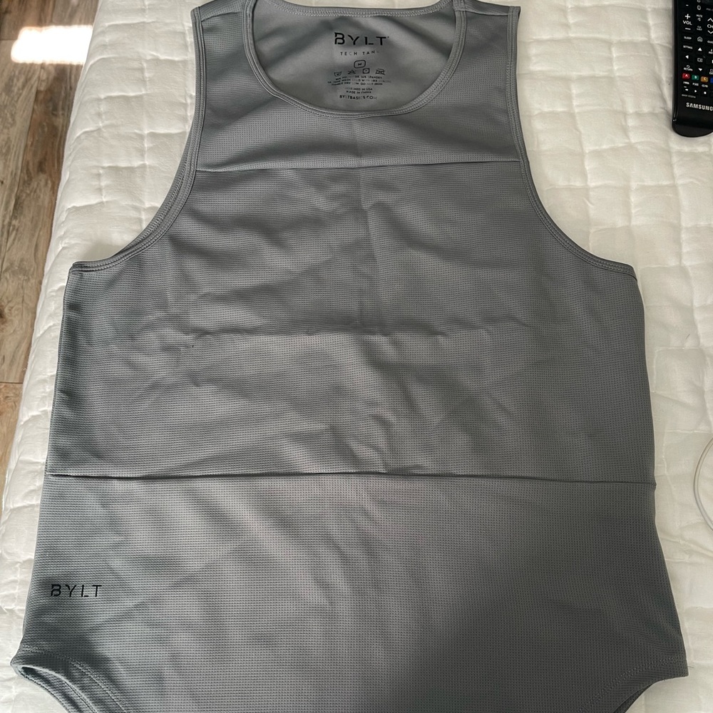 BYLT TECH TANK LIKE NEW